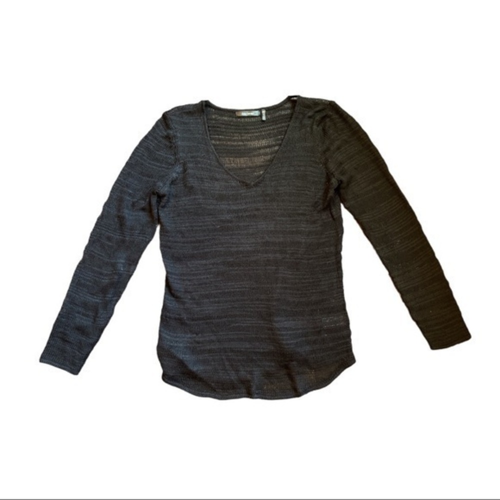 Daisy Fuentes size medium knit sheer (see through) V-neck